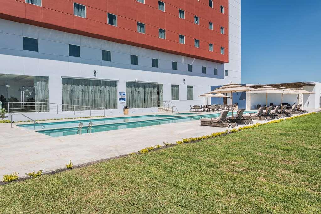 Hampton Inn&Suites by Hilton Salamanca Bajío Facilidades foto